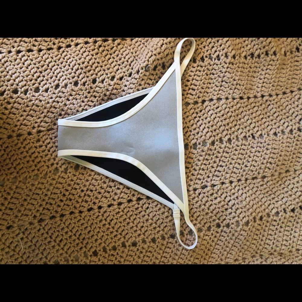 Hoaka swimwear grey bikini bottoms